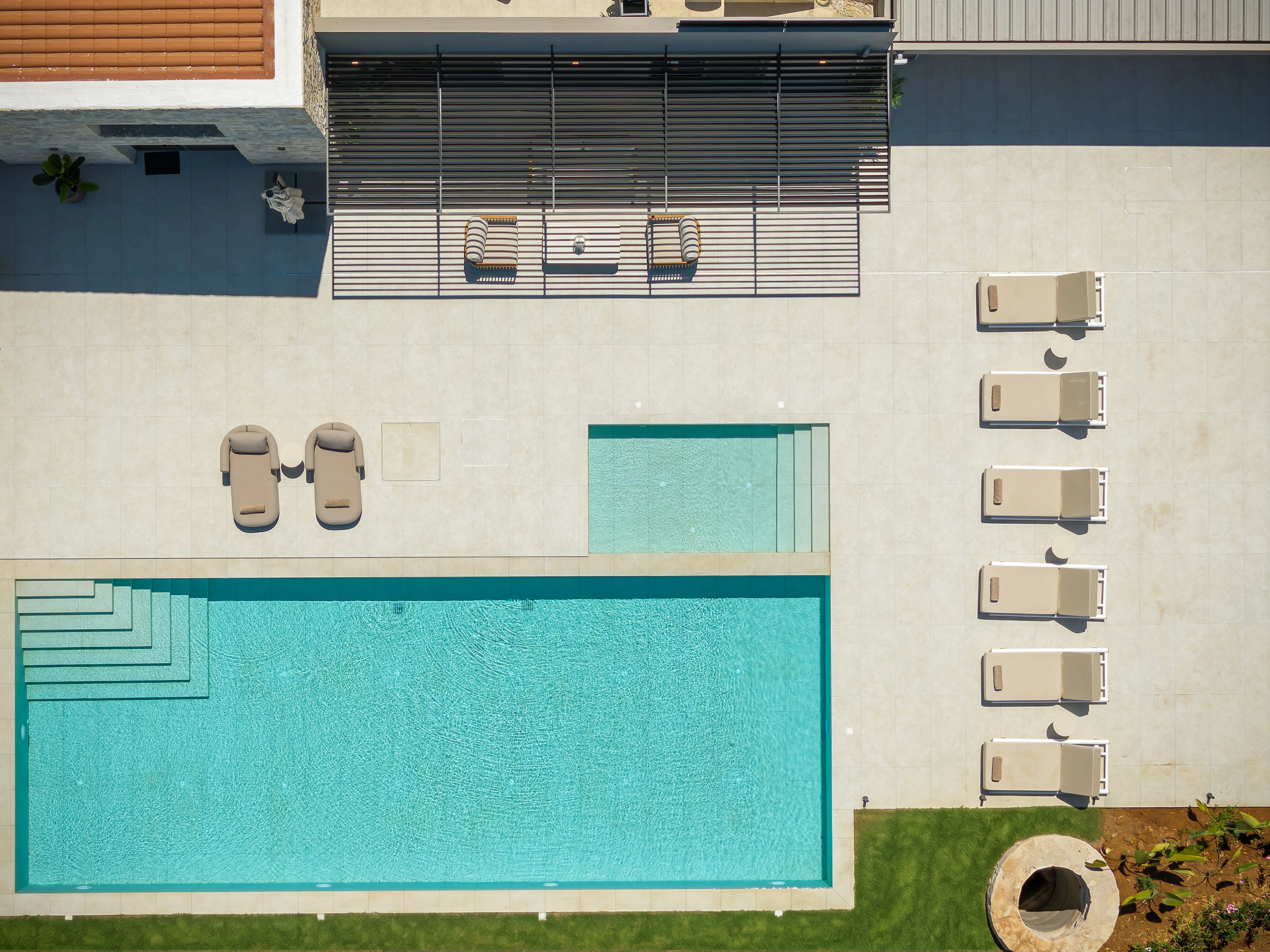 Aerial plan of Left Crete's pool, sun deck and shaded dining terrace